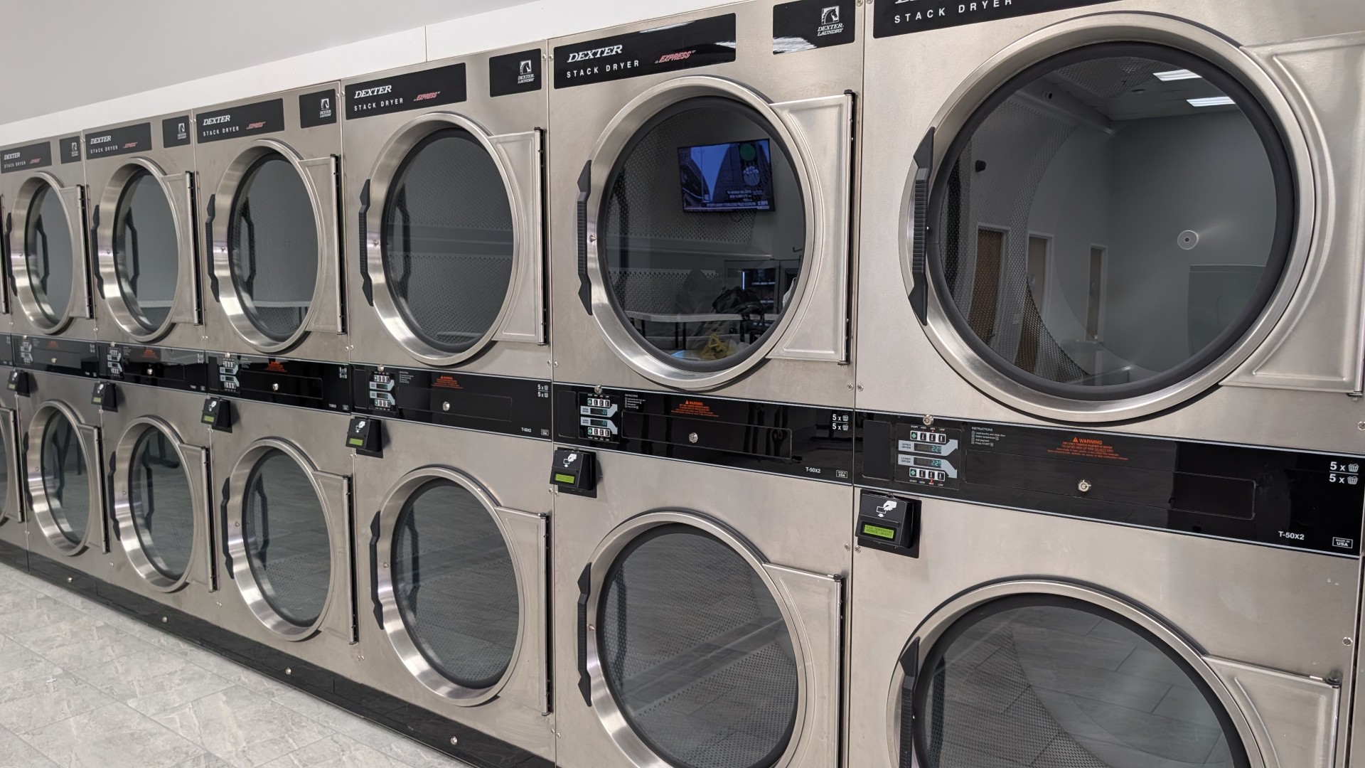 Lafayette Laundromat in Detroit MI