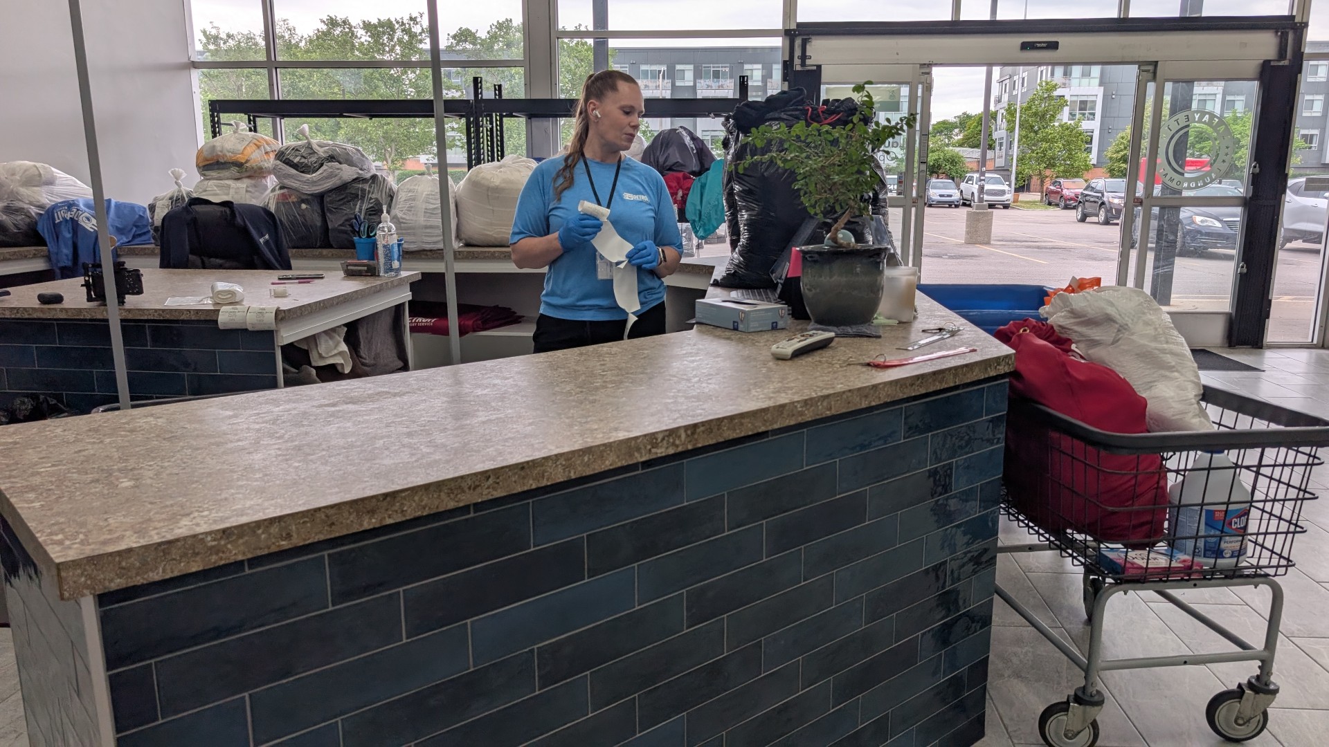 Lafayette Laundromat location in Detroit MI