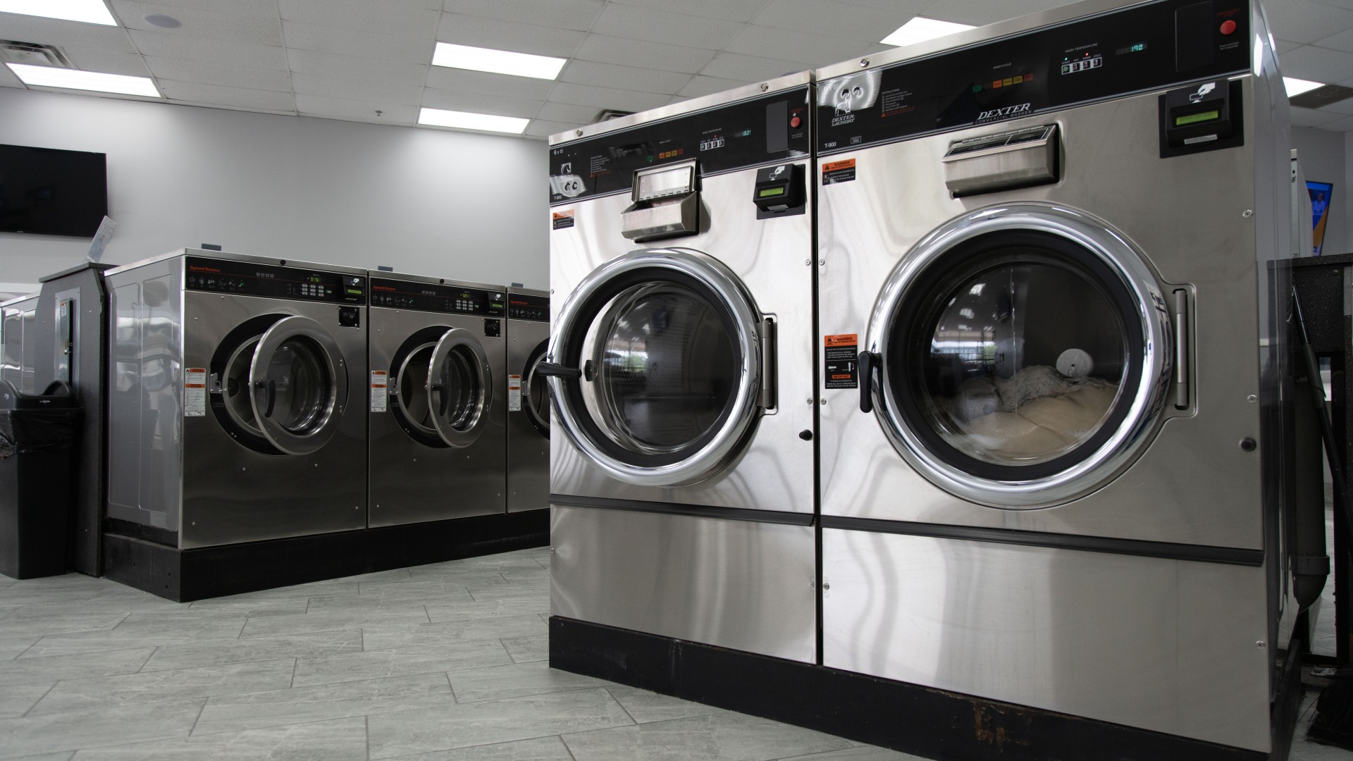laundry pickup service Detroit MI