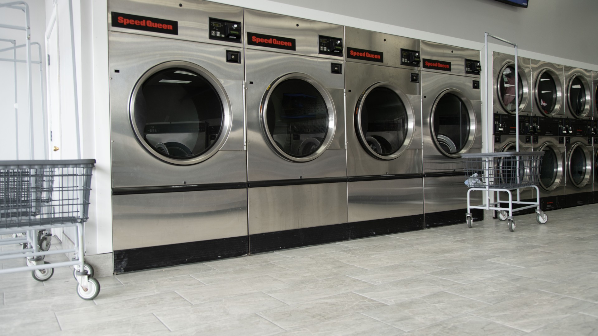 Professional Wash and Fold Service for Families