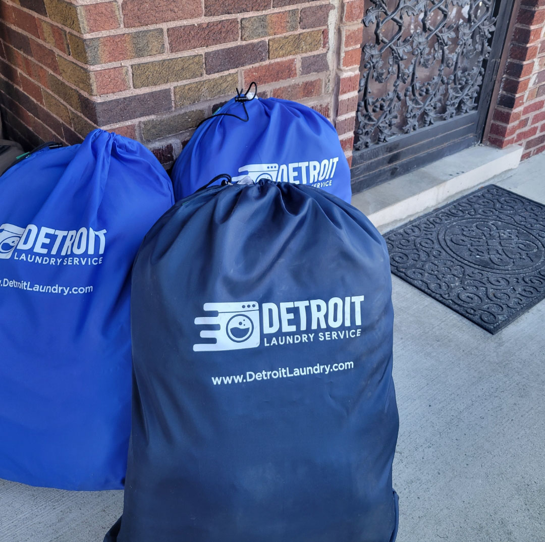 Same-day wash and fold laundry service in Detroit MI